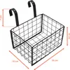 A black wire hanging basket with measurement indicators. Anteprima dell’immagine prodotto