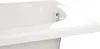 Close-up view of the edge and interior of a white bathtub. Produktbild-Vorschau