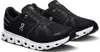 A pair of black and white running shoes on a white background. Anteprima dell’immagine prodotto