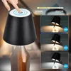 A touch-sensitive lamp is shown, with a slider indicating adjustable color temperatures from 3000K to 6000K. Three inset images demonstrate the lamp's light output at 3000K, 4500K, and 6000K. Voir les images du produit