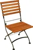 A single folding garden chair made of wood and metal. Produktbild-Vorschau