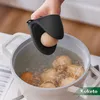 Kuketo | Silikon Topfhandschuhe 2er Set – Hitzebeständige Produktbild-Vorschau 2
