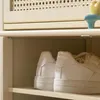 Beiges Mehrstöckiges Schuhregal mit Staubschutz für den Produktbild-Vorschau 2