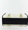 A product shot of a Valentino Bags Shopper Candle Beige 26. Anteprima dell’immagine prodotto