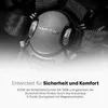 Close-up of a stroller buckle with text describing features. Produktbild-Vorschau
