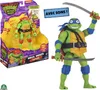 A Teenage Mutant Ninja Turtle action figure in its packaging, alongside a loose action figure. Produktbild-Vorschau
