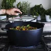 Cocotte en fonte 32cm 10l noir - Baumalu - 384942 - Voir les images du produit 2