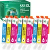 A box of printer ink cartridges with several cartridges arranged in front of it. Produktbild-Vorschau