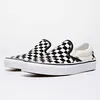 A pair of Vans Classic Slip-On sneakers with a checkerboard pattern. Voir les images du produit