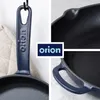 A collage of images showing different parts of a cast iron pan with blue handles. Produktbild-Vorschau