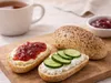 Glutenfreie Brötchen mit Leinsamen und Chiasame von INCOLA Produktbild-Vorschau
