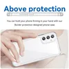 A hand holding a clear phone case with a phone inside, showcasing its border protection. Produktbild-Vorschau