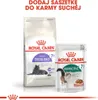 A bag of Royal Canin dry cat food and a pouch of Royal Canin wet cat food are displayed side-by-side on a white background. Text overlays indicate a promotional offer. Náhled obrázku produktu