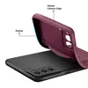 A smartphone case is shown being placed onto a smartphone, highlighting its features. Produktbild-Vorschau