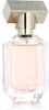 A perfume bottle on a white background. Anteprima dell’immagine prodotto