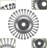 A central image of a wire brush for a string trimmer, surrounded by four close-up detail shots. Voir les images du produit
