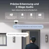 A marketing image showing a security camera system with text overlays and icons describing its features, and a delivery person interacting with the system. Produktbild-Vorschau