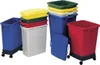 A collection of colorful plastic bins and lids, some with wheels, arranged against a white background. Voir les images du produit
