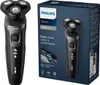 A Philips shaver and its packaging are displayed side-by-side. Produktbild-Vorschau