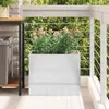 A rectangular planter filled with pink flowers sits on a balcony. Anteprima dell’immagine prodotto