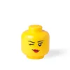 A yellow LEGO head with a winking face and red lips is shown against a white background. Produktbild-Vorschau