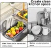 A split image showing a kitchen sink organizer with fruit and a towel on the left, and a cluttered kitchen counter with bowls and a pitcher on the right. Text overlays describe the benefits of the organizer. Produktbild-Vorschau