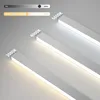 Three illuminated LED light bars are shown at different color temperatures, with sliders indicating brightness and color temperature adjustments. Anteprima dell’immagine prodotto