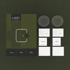 A flat lay of a product packaging and accessories for a screen protector. Anteprima dell’immagine prodotto