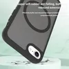 A close-up of a phone case on a cracked surface, with text describing its features. Produktbild-Vorschau