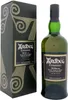 A bottle of Ardbeg Uigeadail Islay Single Malt Scotch Whisky and its gift box are displayed against a white background. Produktbild-Vorschau