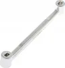 A silver-colored tool with two square sockets at opposite ends of a connecting bar. Anteprima dell’immagine prodotto