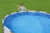 Aspiradora para piscinas Bestway® Flowclear™ alimentada por Vista previa de la imagen del producto 2