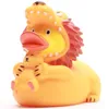 Badeente Löwe mit Baby Vinyl 10,5 cm Produktbild-Vorschau 1