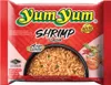 A package of Yum Yum instant noodles with shrimp flavor. Anteprima dell’immagine prodotto