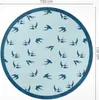 Kleine Blätter auf blauem Hintergrund– Vinylteppich – Produktbild-Vorschau 5