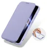 A purple phone case with a flip cover is shown against a white background. A small inset image shows a hand attaching a magnetic ring to a phone case. Produktbild-Vorschau