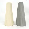 Wazon ceramiczny Terra 15,5 x 15,5 x 35 cm – szary matowy, Podgląd zdjęcia produktu 3