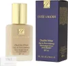 A bottle of Estee Lauder Double Wear foundation and its packaging are shown against a white background. Voir les images du produit