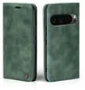 A green flip case for a Google Pixel phone is shown from two angles. Produktbild-Vorschau