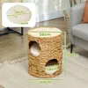 A cat scratching post and bed made of woven material, with dimensions indicated by text overlays. Produktbild-Vorschau