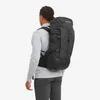 Schwarzer Rucksack "Trailblazer Xt 35" von Montane; getragen von einer Person; die in sportlicher Kleidung steht. Produktbild-Vorschau