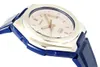 A close-up, angled view of a Casio watch against a white background. Voir les images du produit
