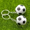 Llaveros de fútbol, diámetro de 3,5 cm, 10 unidades, color  Vista previa de la imagen del producto 5