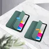 Two iPads in green cases are shown on a marble-like surface, demonstrating the wake and sleep functions. Anteprima dell’immagine prodotto