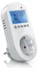 A white plug-in thermostat with a digital display and an electrical socket. Anteprima dell’immagine prodotto
