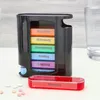 Pillenbox 'Deluxe' 7 Tage Regenbogenfarben schwarz Produktbild-Vorschau 3