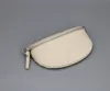 Sac à bandoulière en cuir véritable pour femmes, beige Voir les images du produit 4