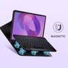 A tablet with a keyboard case, showing a magnetic connection and glowing blue lines indicating magnetic force. Produktbild-Vorschau
