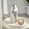 Blumenvase Silver Sky - silber - Keramik - D11 x H28 cm - Produktbild-Vorschau 4