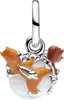 A close-up product shot of a Pandora charm. Voir les images du produit
